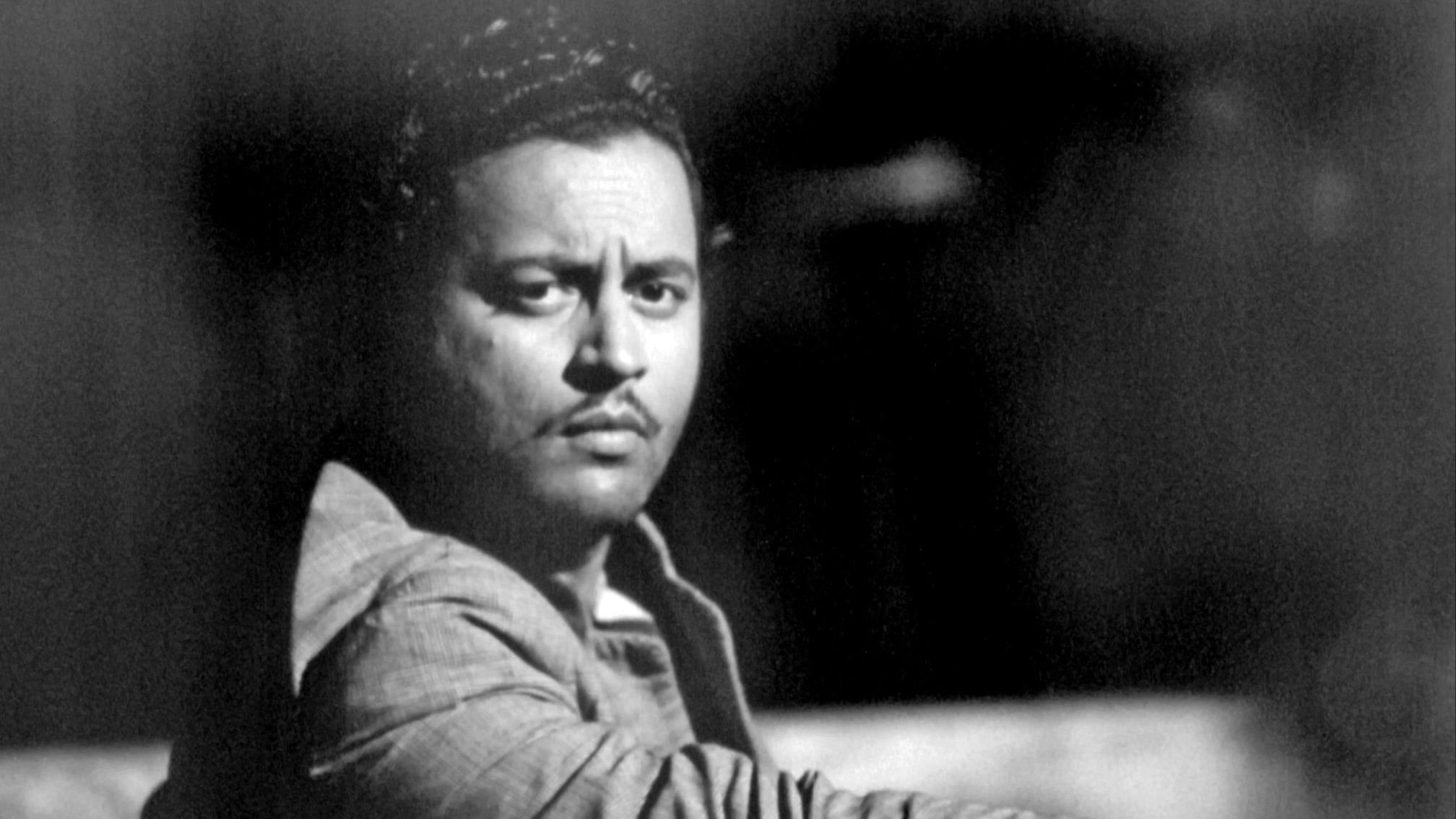 <div class="paragraphs"><p>It is an irony that Guru Dutt came to be acclaimed and adorned years after his death.</p></div>